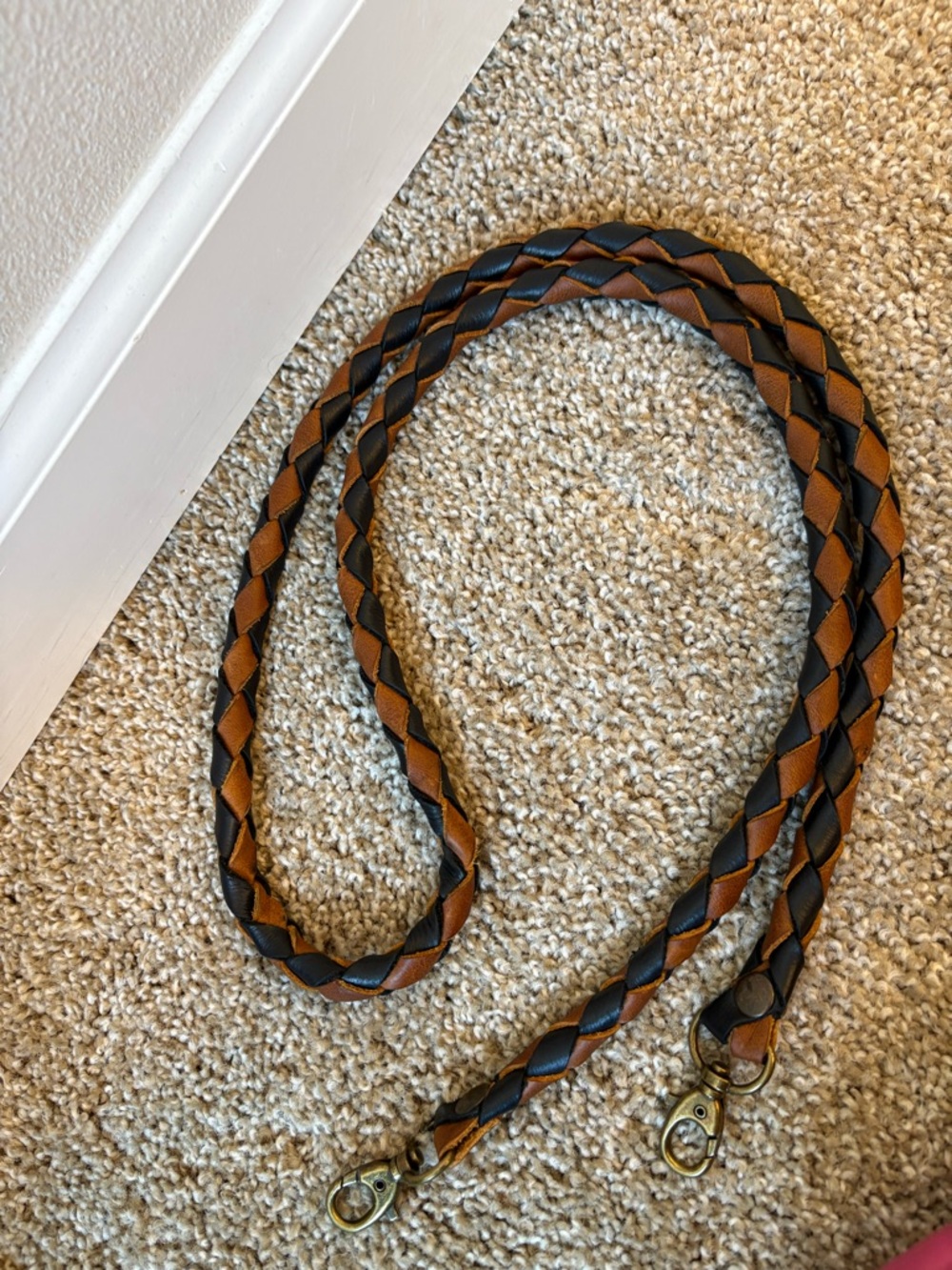 Nena and Co Crossbody Barrel Strap